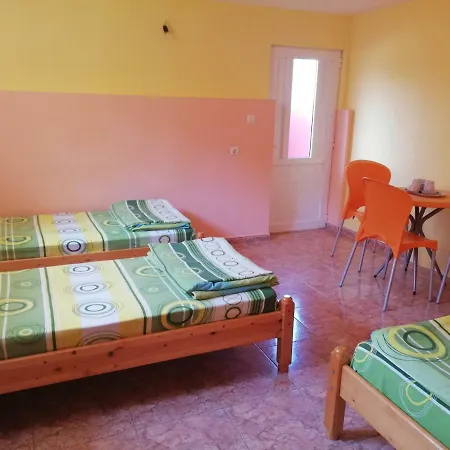 בית הארחה Къща Мариела